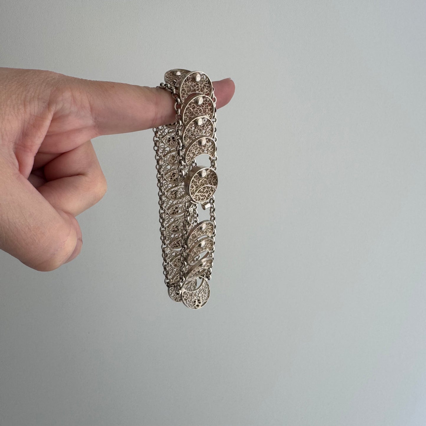V I N T A G E // many many moons / eastern European 835 silver crescent moon filigree link flat chain bracelet / 7.75", 25g