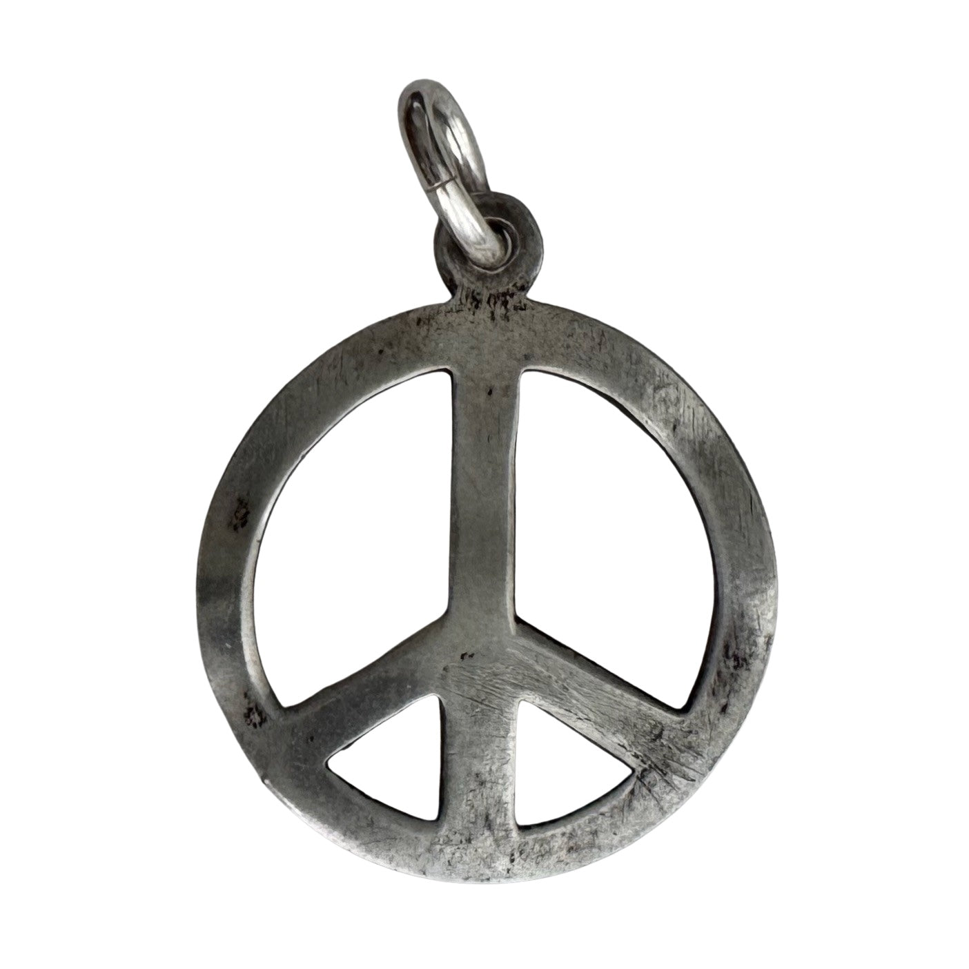V I N T A G E // battered peace / sterling silver peace sign / a pendant