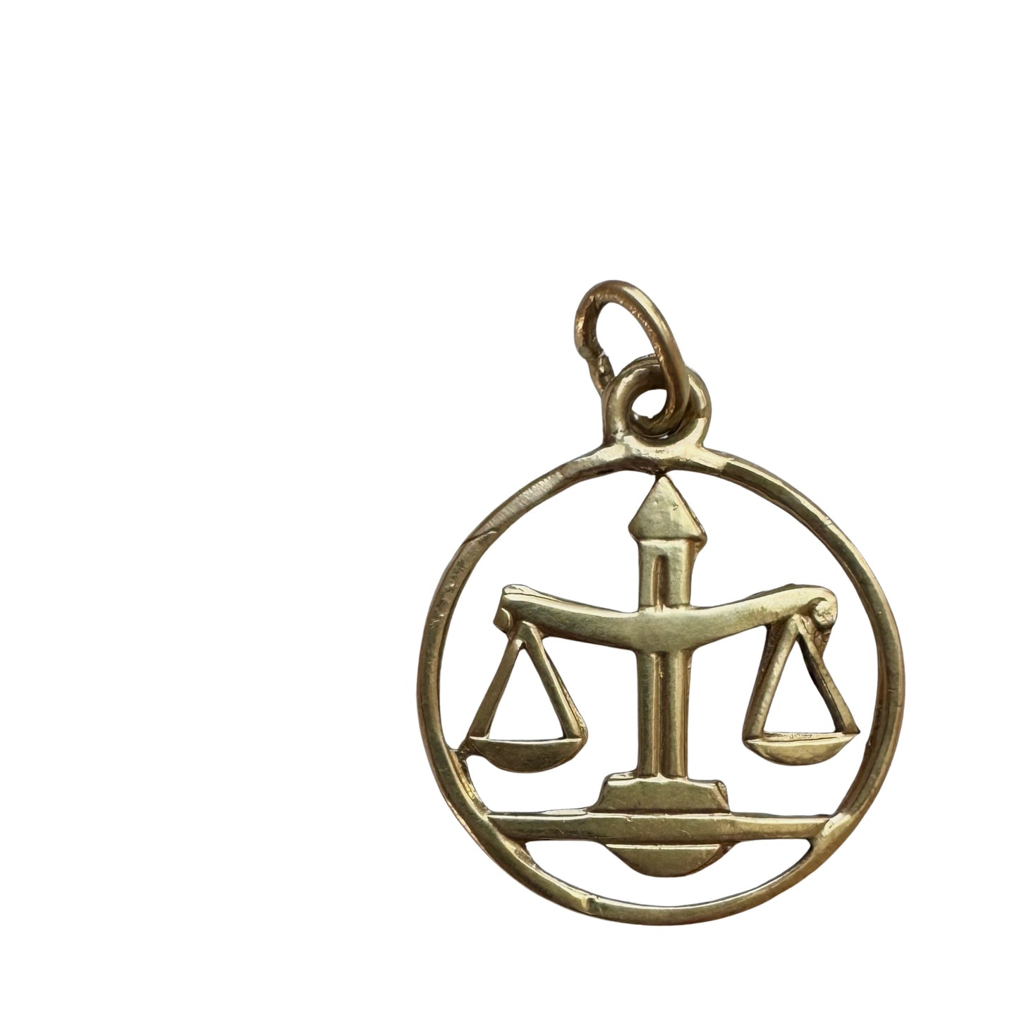 V I N T A G E // scales of justice / 14k yellow gold mid century Libra zodiac / a pendant