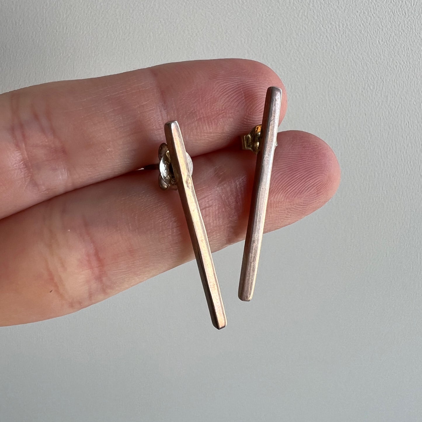 V I N T A G E // straight and narrow / sterling silver bar post earrings