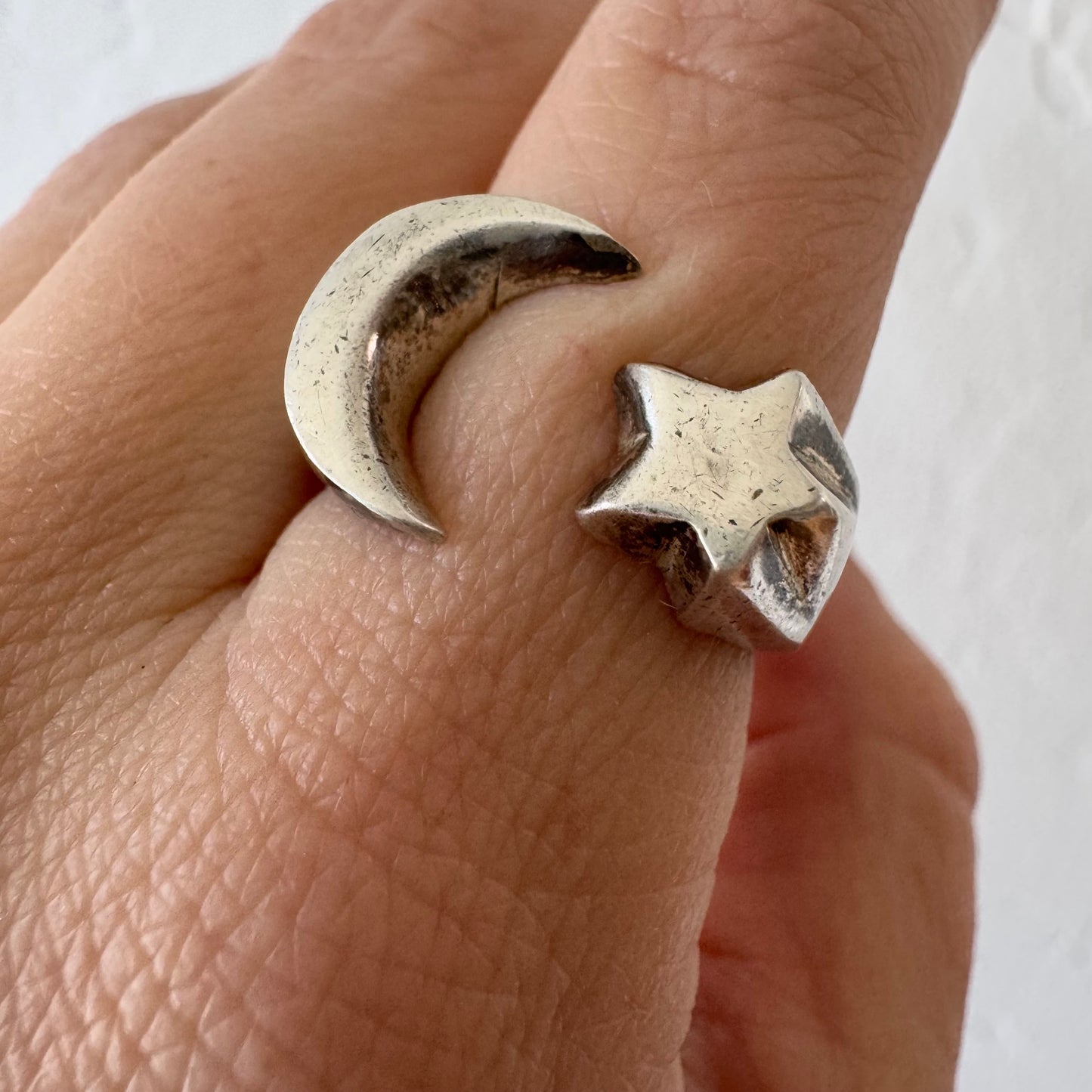 V I N T A G E // star and crescent / sterling silver star and crescent moon signet ring / size 6-7