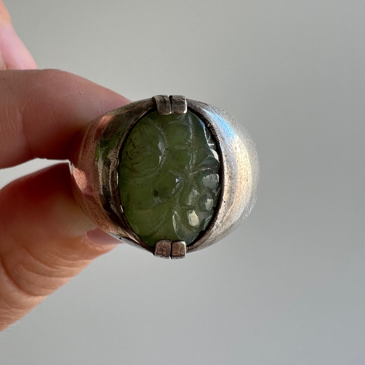 V I N T A G E // they were sweet and bold / sterling silver and carved jade signet ring / size 11.25