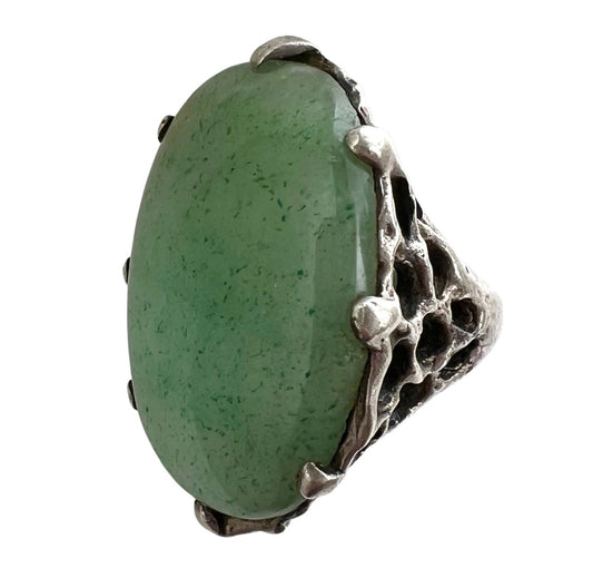 V I N T A G E // bohemian brutalist / big Taxco 950 silver brutalist green stone ring / fits like a 7.5 to 8