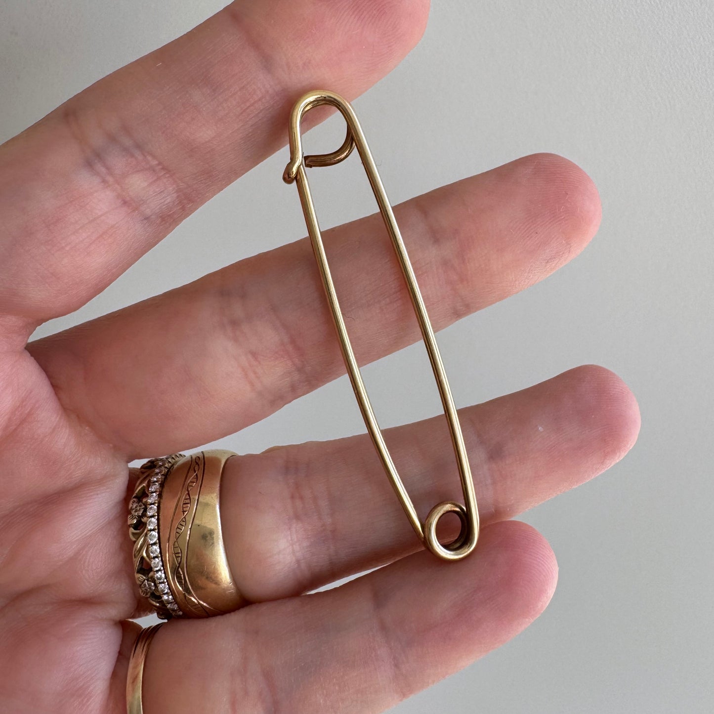 V I N T A G E // keep it together / 14k yellow gold 2" safety pin / connector clasp charm holder extender