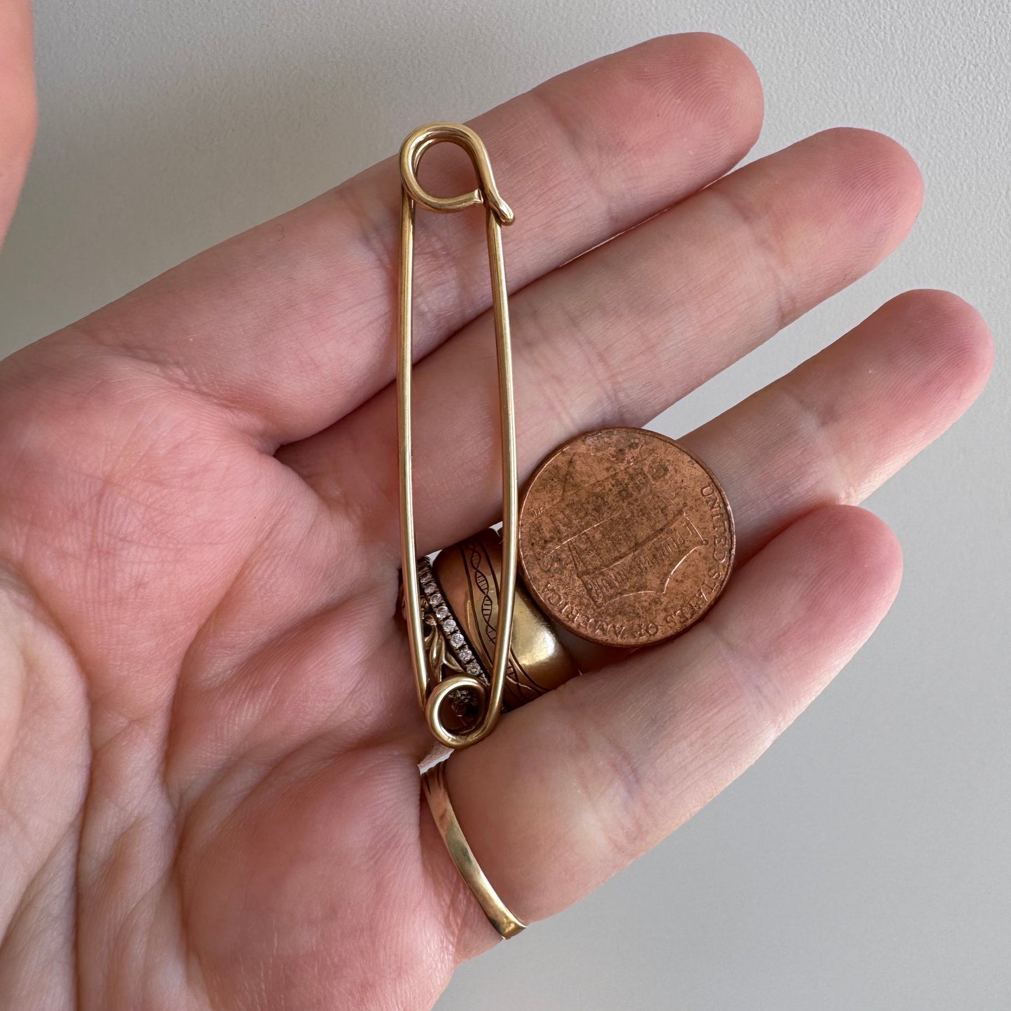 V I N T A G E // keep it together / 14k yellow gold 2" safety pin / connector clasp charm holder extender