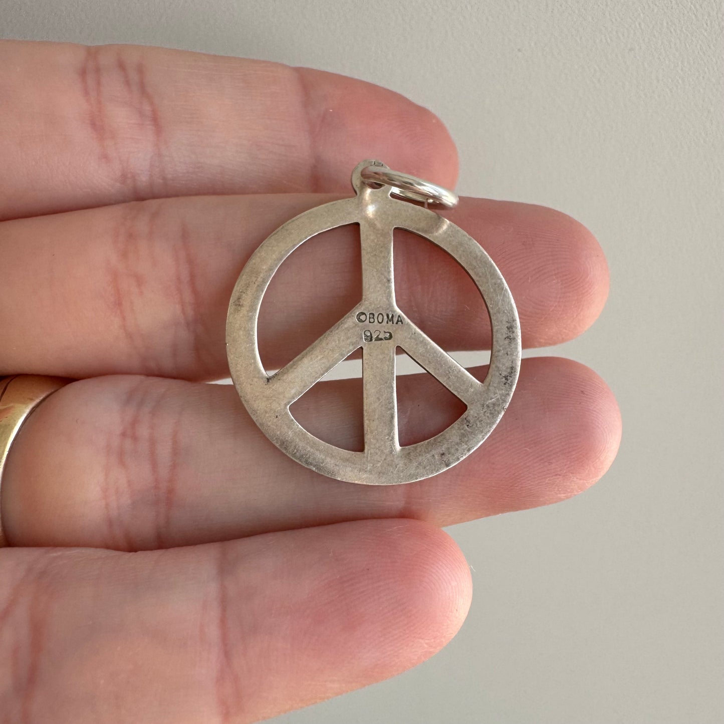 V I N T A G E // worthy goal / sterling silver cut out peace sign / a pendant or large charm