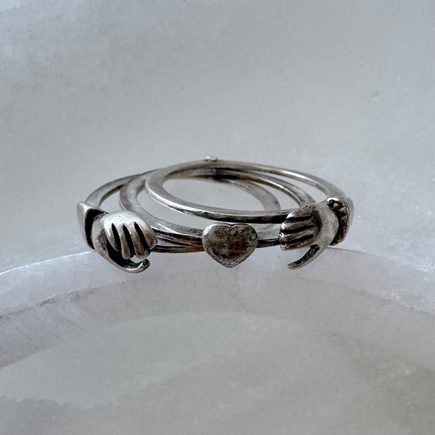 V I N T A G E // fabulous fede / sterling silver hinged fede gimmel ring / size 7.75