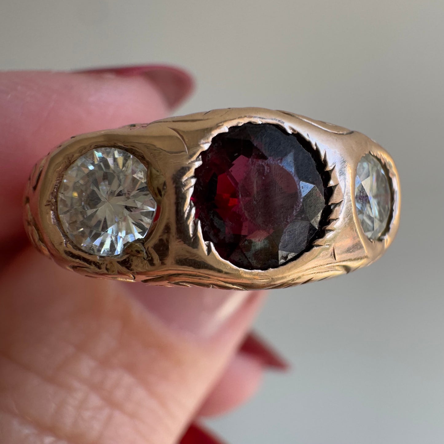 V I N T A G E // trilogy romance / 14k rosy gold with garnet and moissanite / size 8.25