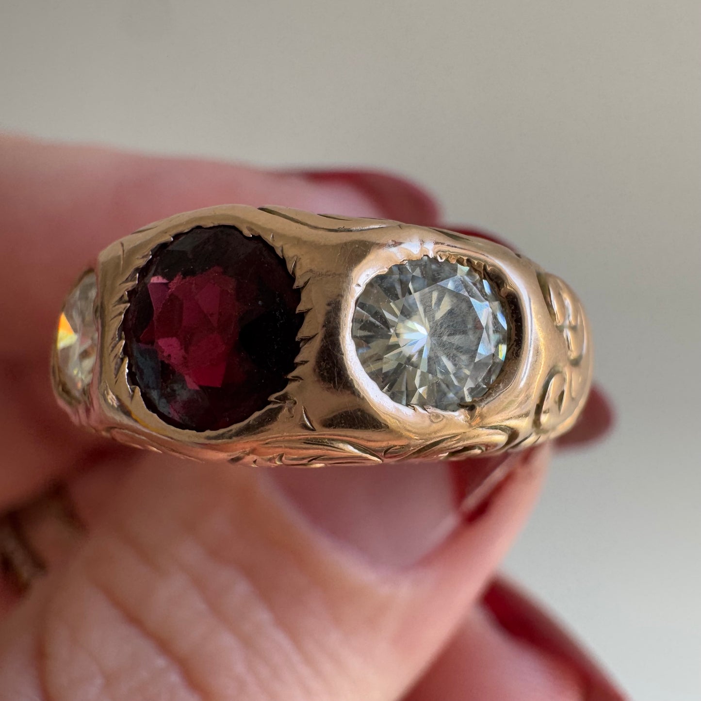 V I N T A G E // trilogy romance / 14k rosy gold with garnet and moissanite / size 8.25