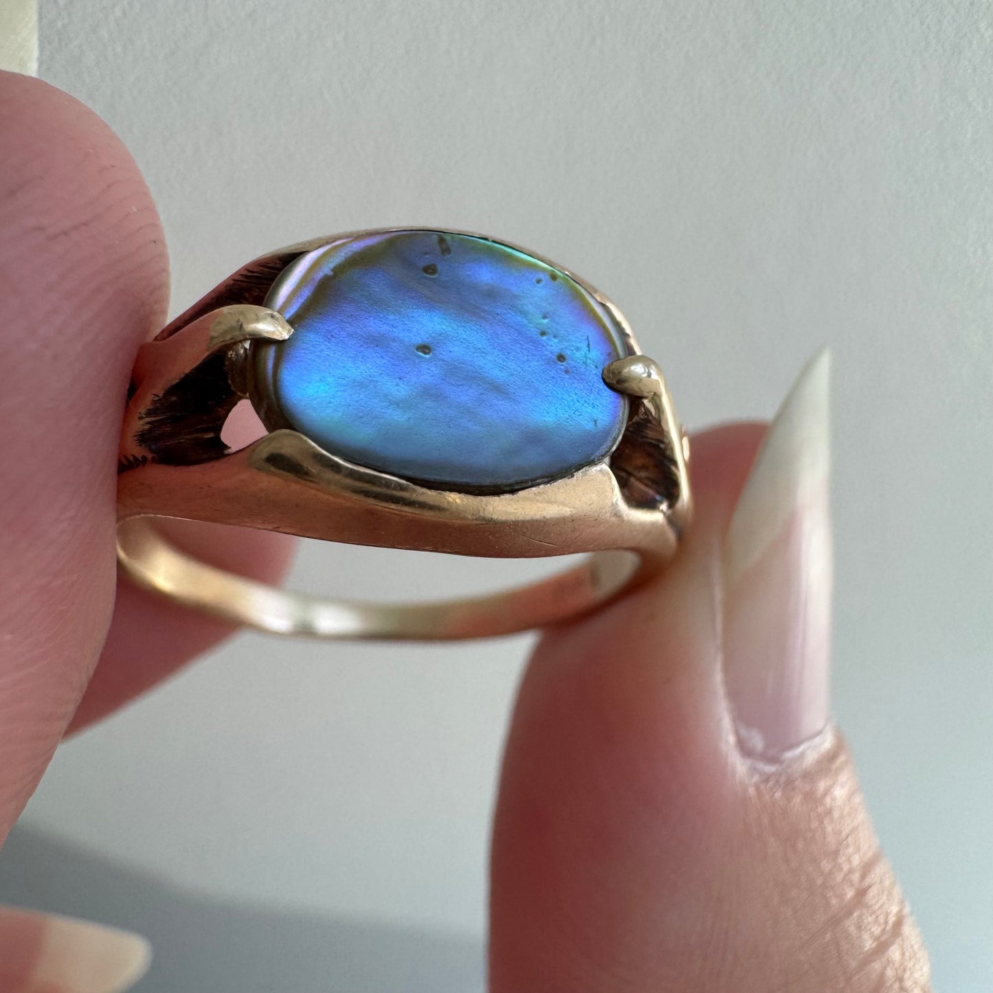 reimagined V I N T A G E // sea rainbow / 10k gold Ostby Barton abalone signet ring / size 7.25