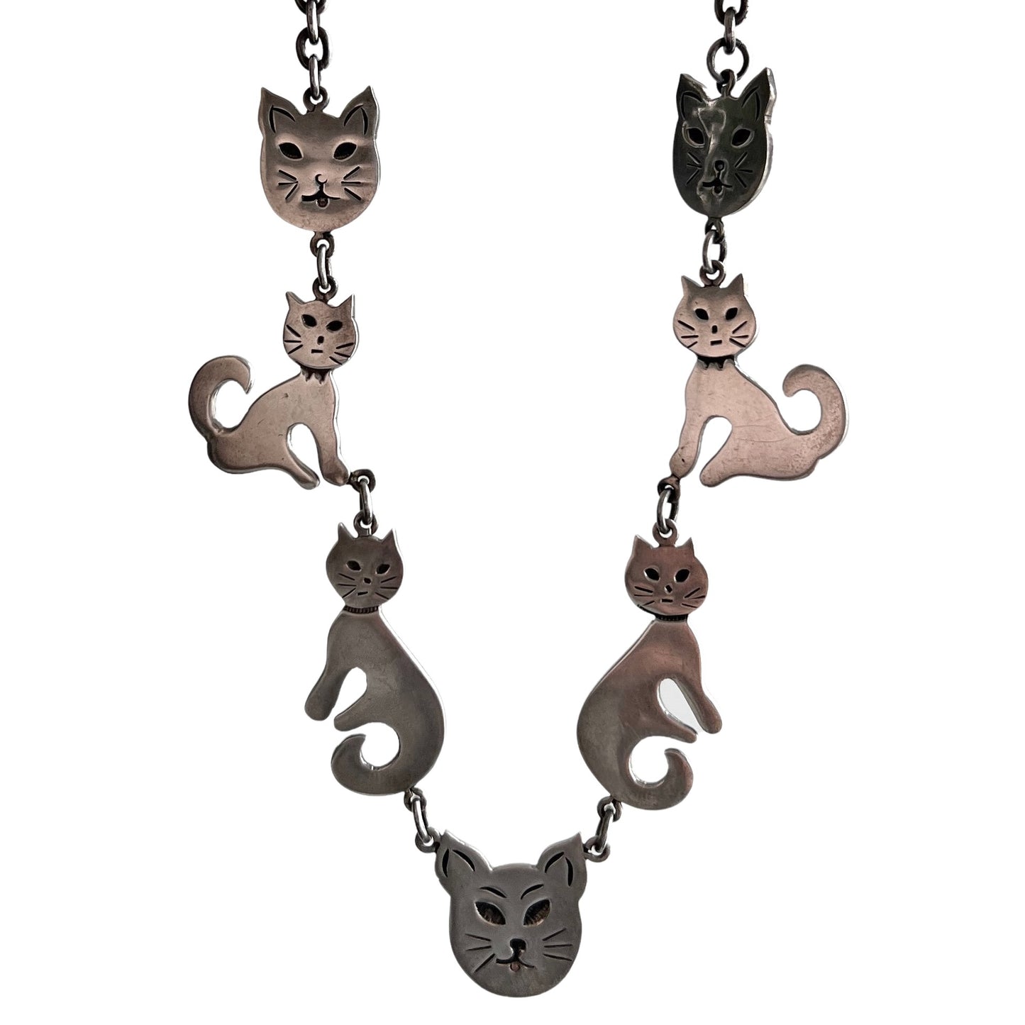 V I N T A G E // the sassy seven / sterling silver sassy cat necklace / 18"