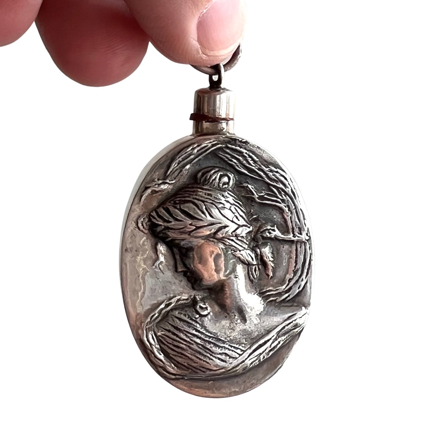 V I N T A G E // wind blown side eye / sterling silver art nouveau style perfume bottle / a pendant