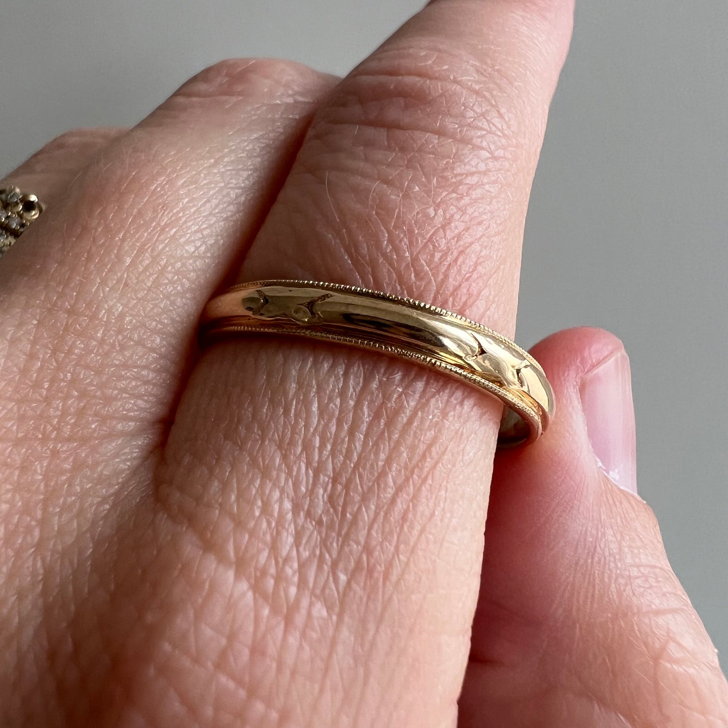 V I N T A G E // floral commitments / 14k art carved floral eternity band / size 12.25