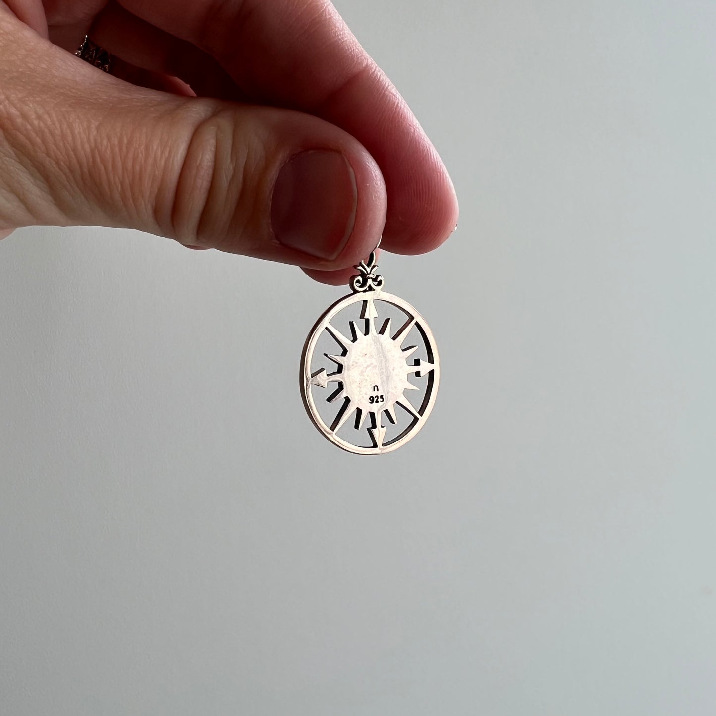 V I N T A G E // sense of direction / sterling silver compass pendant