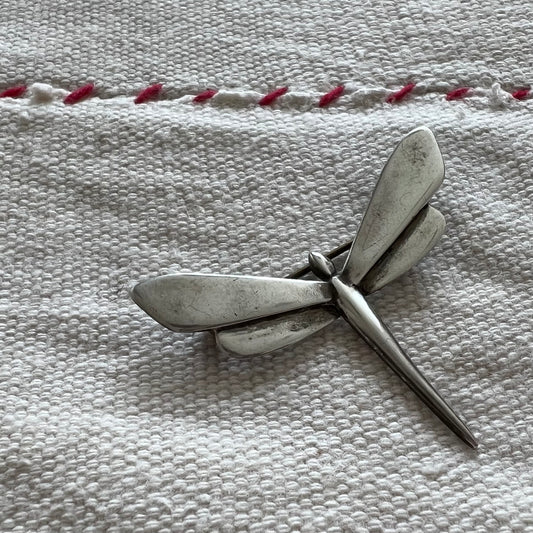 V I N T A G E // favorite fly / sterling silver dragonfly / artisan made pin