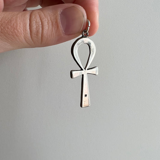 V I N T A G E // key to life / Egyptian silver Ankh / a pendant