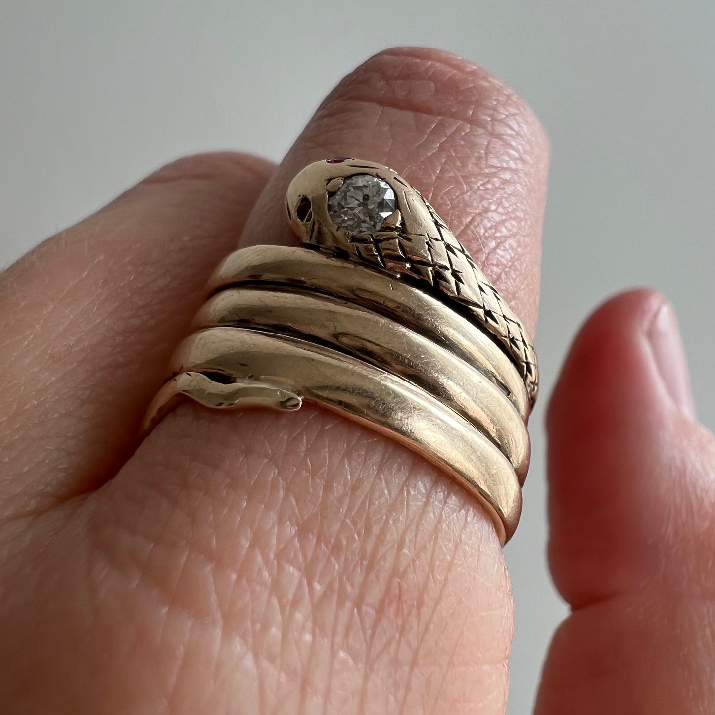 A N T I Q U E // wrap around friend / 10k rosy yellow gold snake ring / size 5.75-6