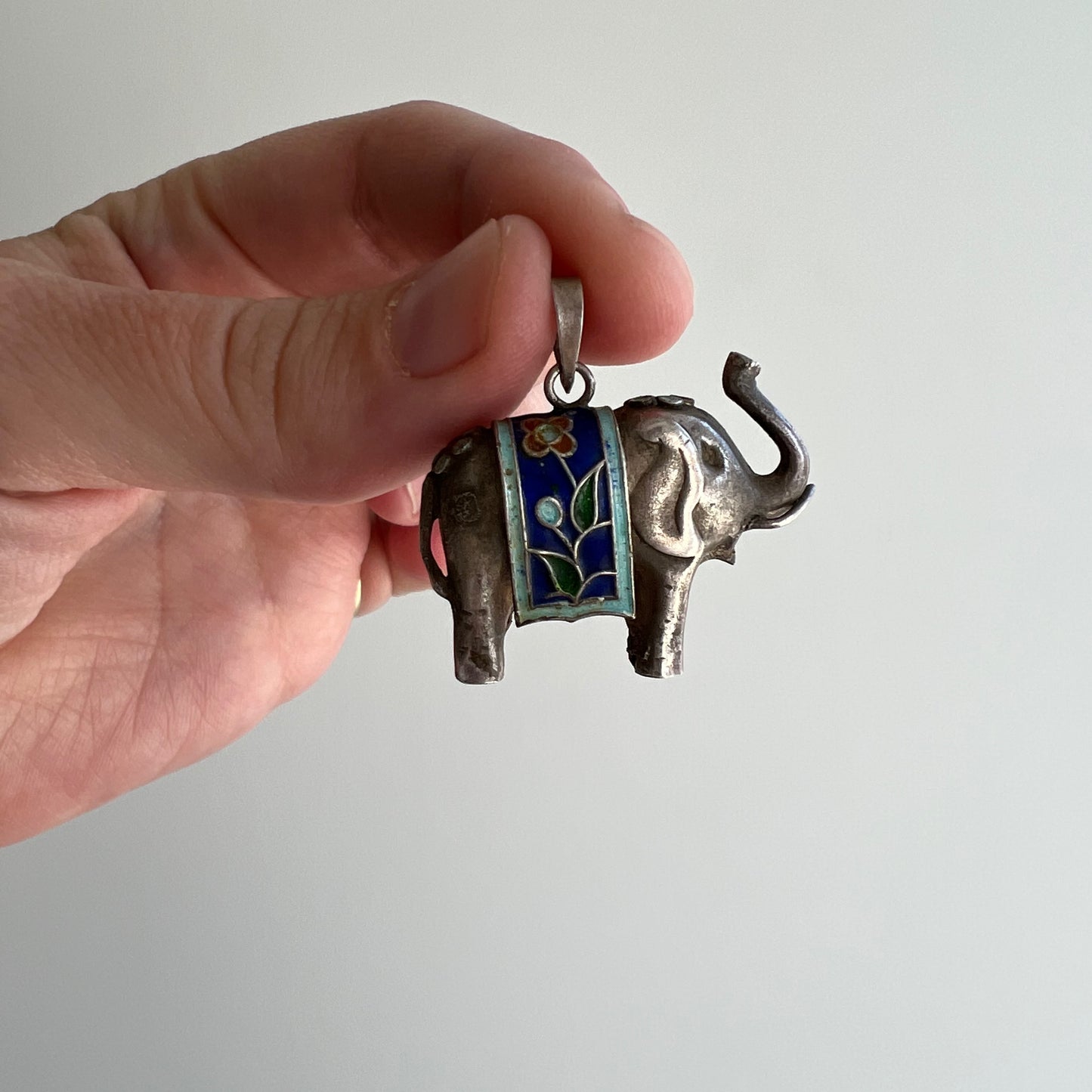 V I N T A G E // sweetest creature / sterling silver and enamel elephant pendant