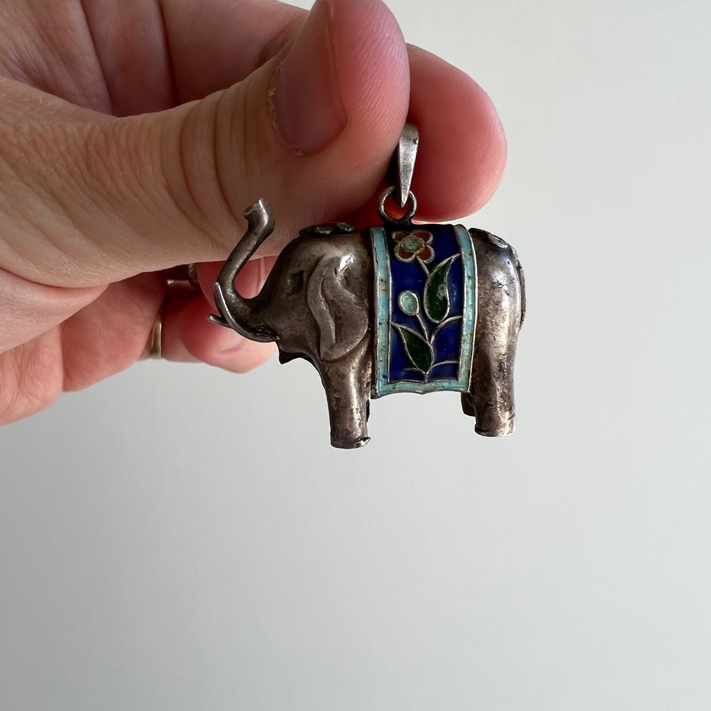 V I N T A G E // sweetest creature / sterling silver and enamel elephant pendant