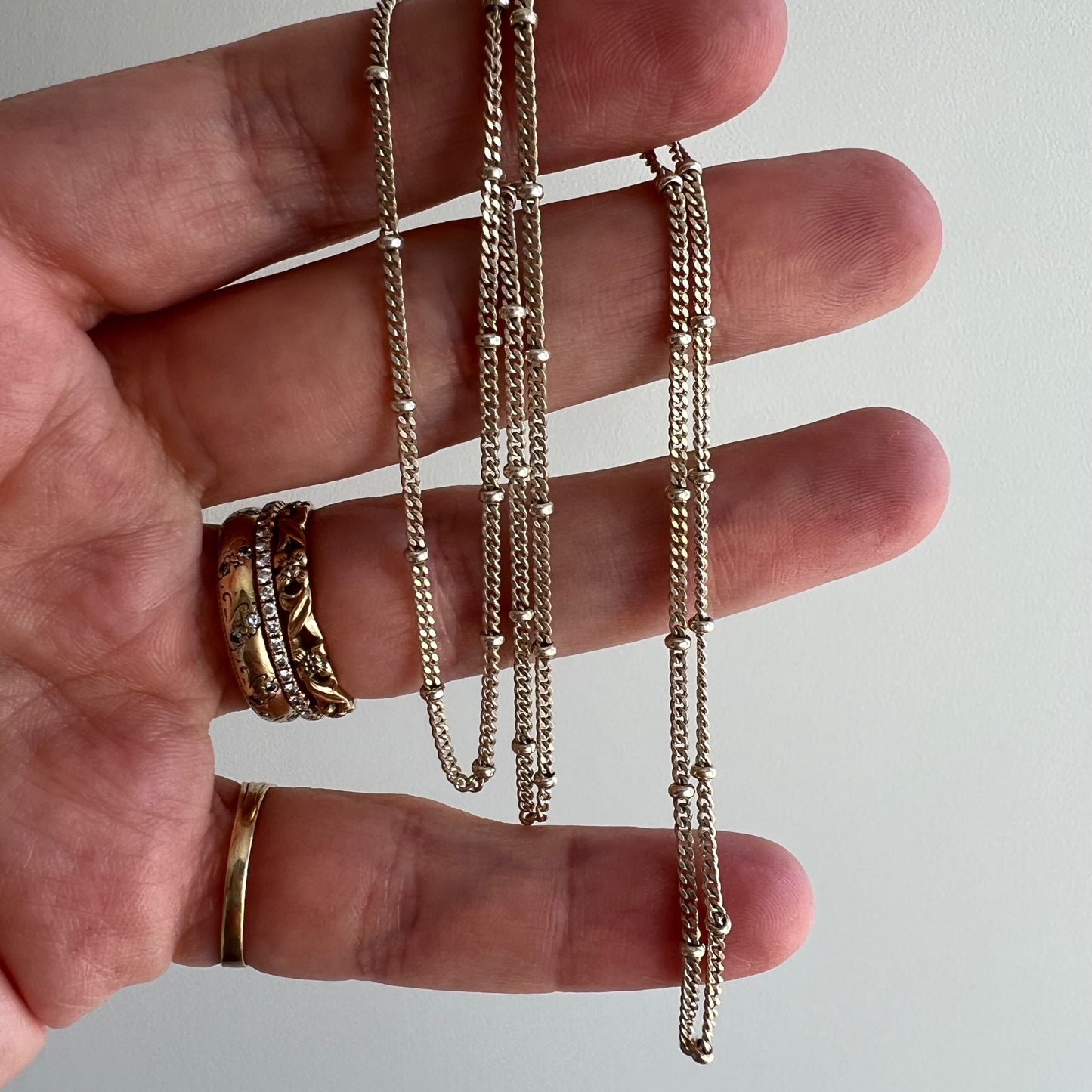 V I N T A G E // sterling silver ball and curb station chain / 19"