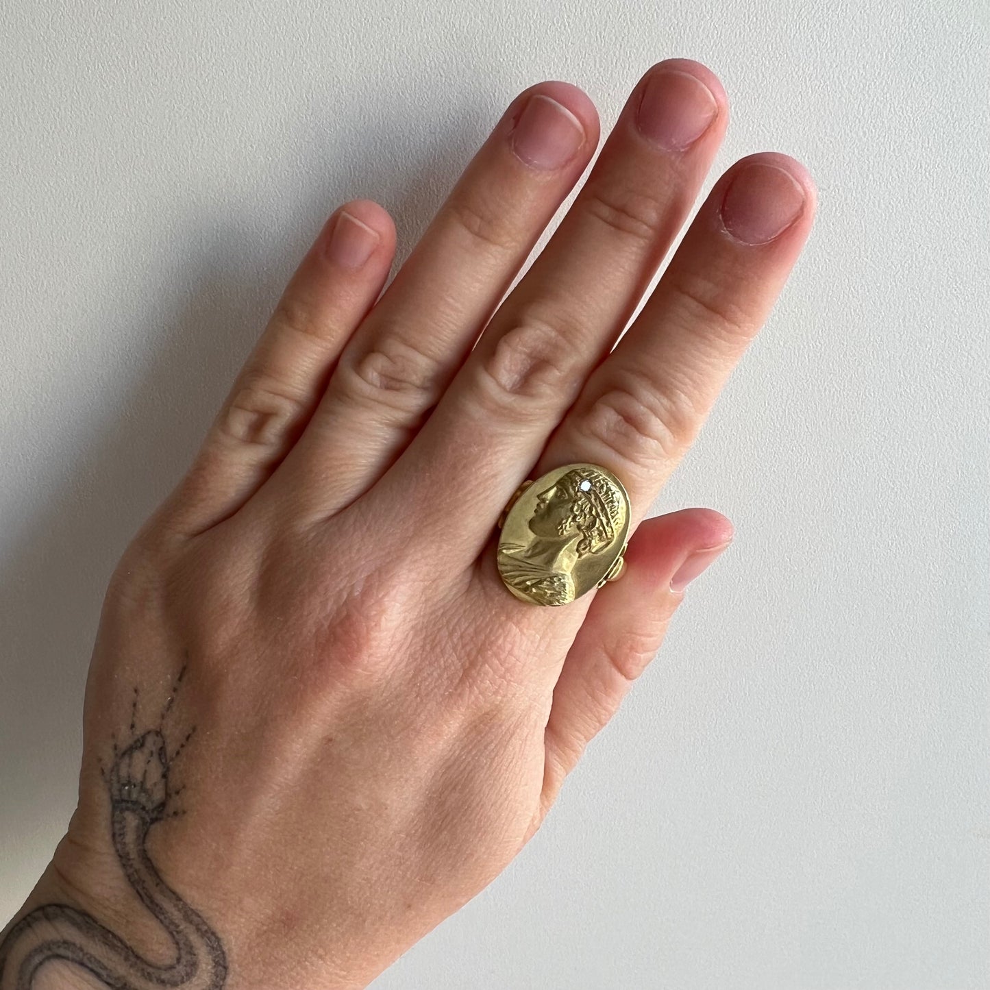 V I N T A G E // Charioteer of Delphi / 18k yellow gold and diamond portrait ring / size 8 to 8.5