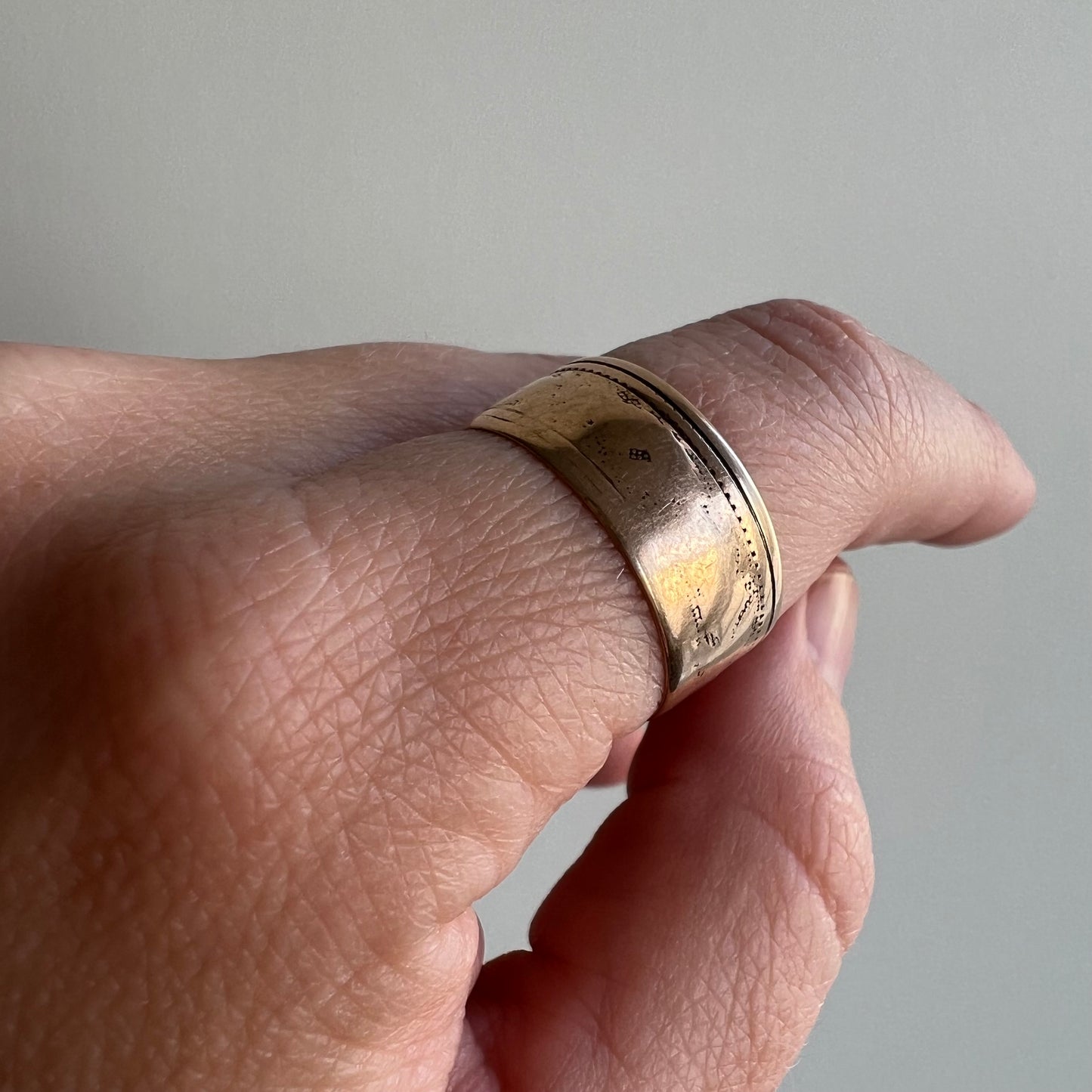 A N T I Q U E // seasons past / 10k rosy yellow gold wide band / size 8 to 8.25 but fits smaller because it's 9mm wide