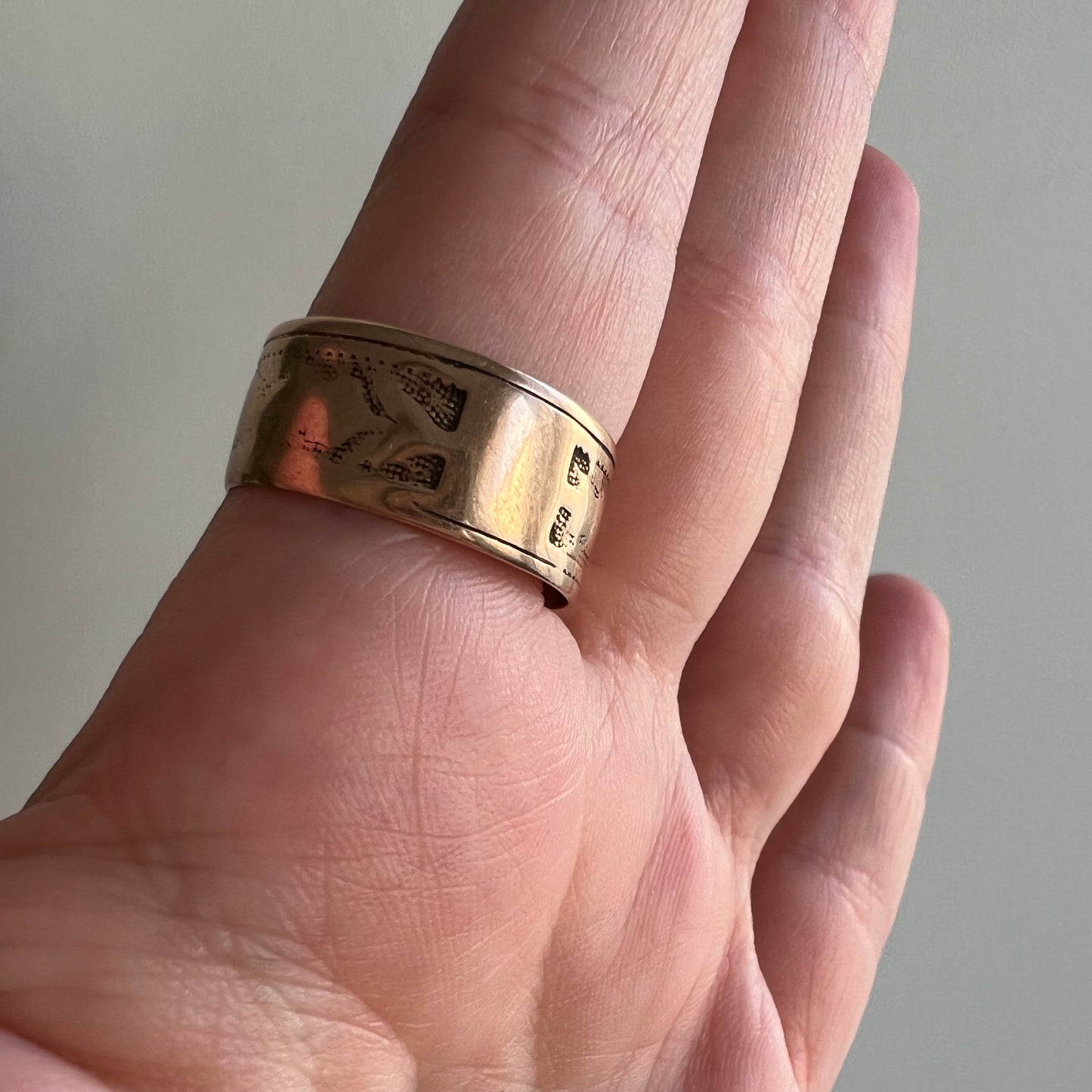 A N T I Q U E // seasons past / 10k rosy yellow gold wide band / size 8 to 8.25 but fits smaller because it's 9mm wide
