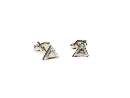 H A N D M A D E / ARUN triangle posts in sterling silver