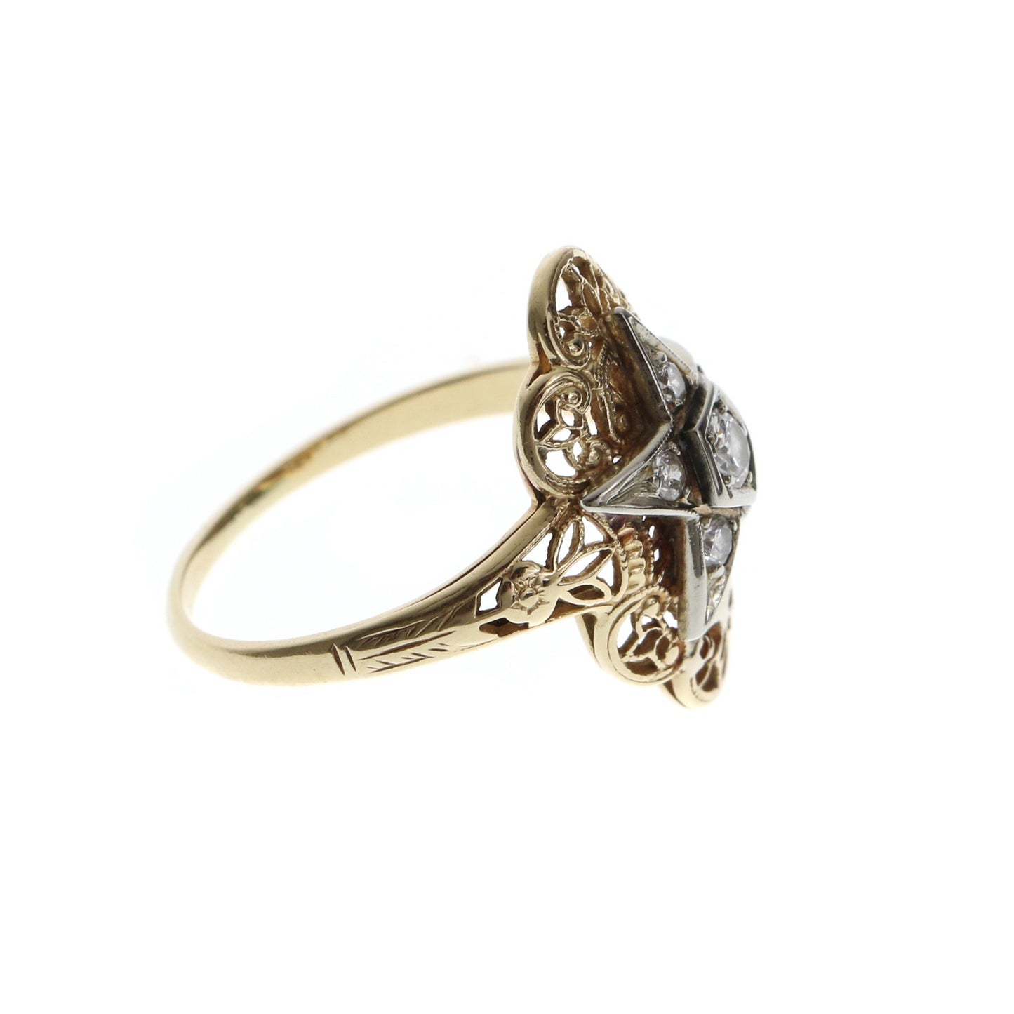 V I N T A G E // star light star bright / 14k art deco filigree / yellow gold with a white gold star and six diamonds / size 7