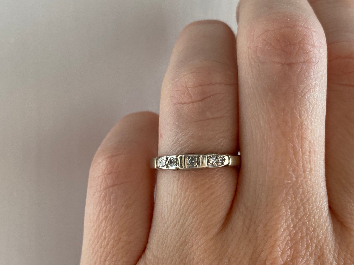 V I N T A G E // five stone fancy / 14k white gold with five diamonds / mid century wedding band / size 5.25