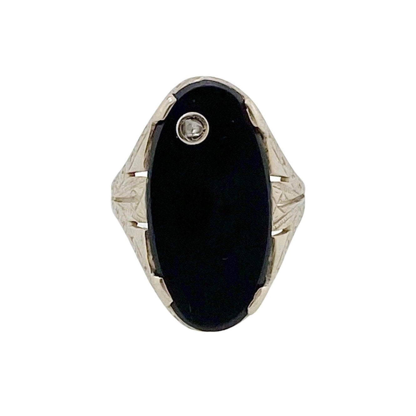 V I N T A G E // deco dinner / 14k white gold with onyx and a rose cut diamond / size 5.5