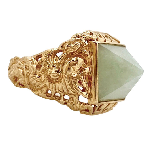 V I N T A G E // dragons as armor / 14k yellow gold dragon ring with jade pyramid / size 6