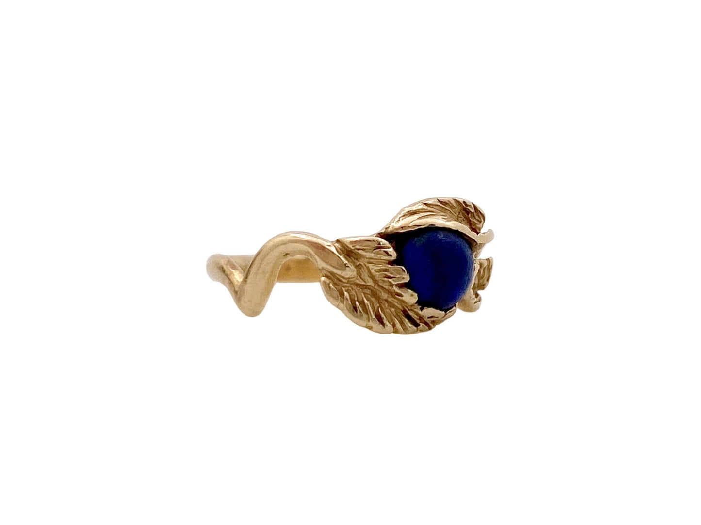 V I N T A G E // midnight bloom / 14k yellow gold leaf ring with round blue lapis / size almost 3.5