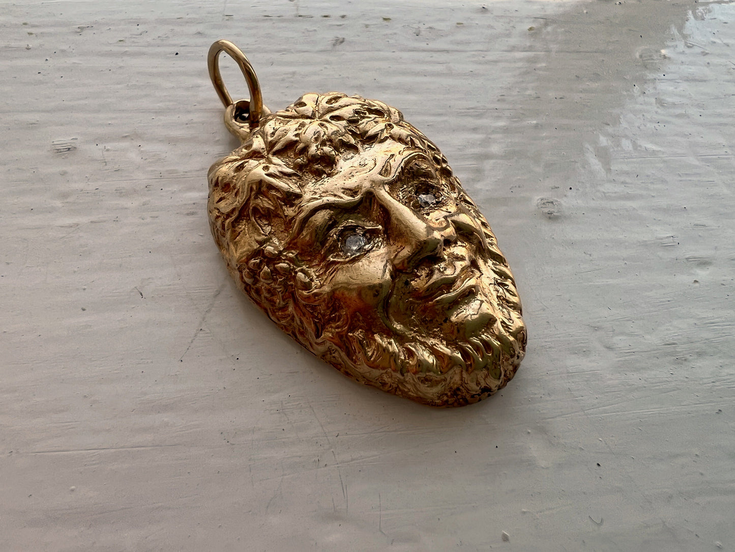 V I N T A G E // sturdy Bacchus or Dionysus / solid 14k yellow gold / figural statement pendant / charm or pendant