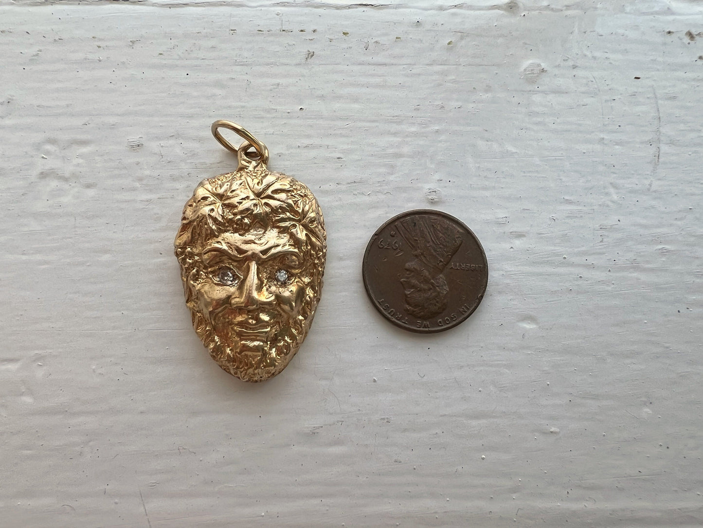 V I N T A G E // sturdy Bacchus or Dionysus / solid 14k yellow gold / figural statement pendant / charm or pendant