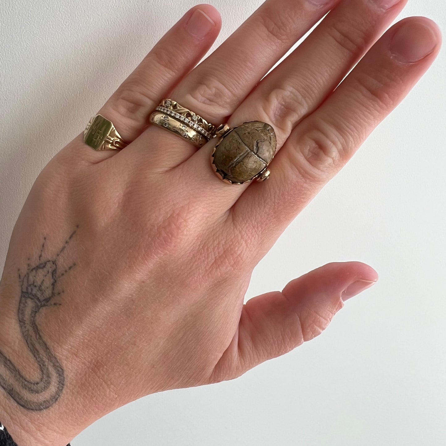 V I N T A G E // scarab swivel / 14k rosier yellow gold with carved scarab ring or pendant / size 5