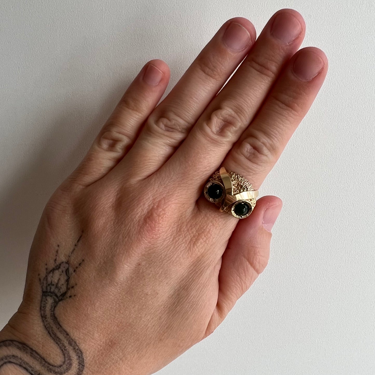 V I N T A G E // sage owl / 10k and jade owl dome ring / size 7.5