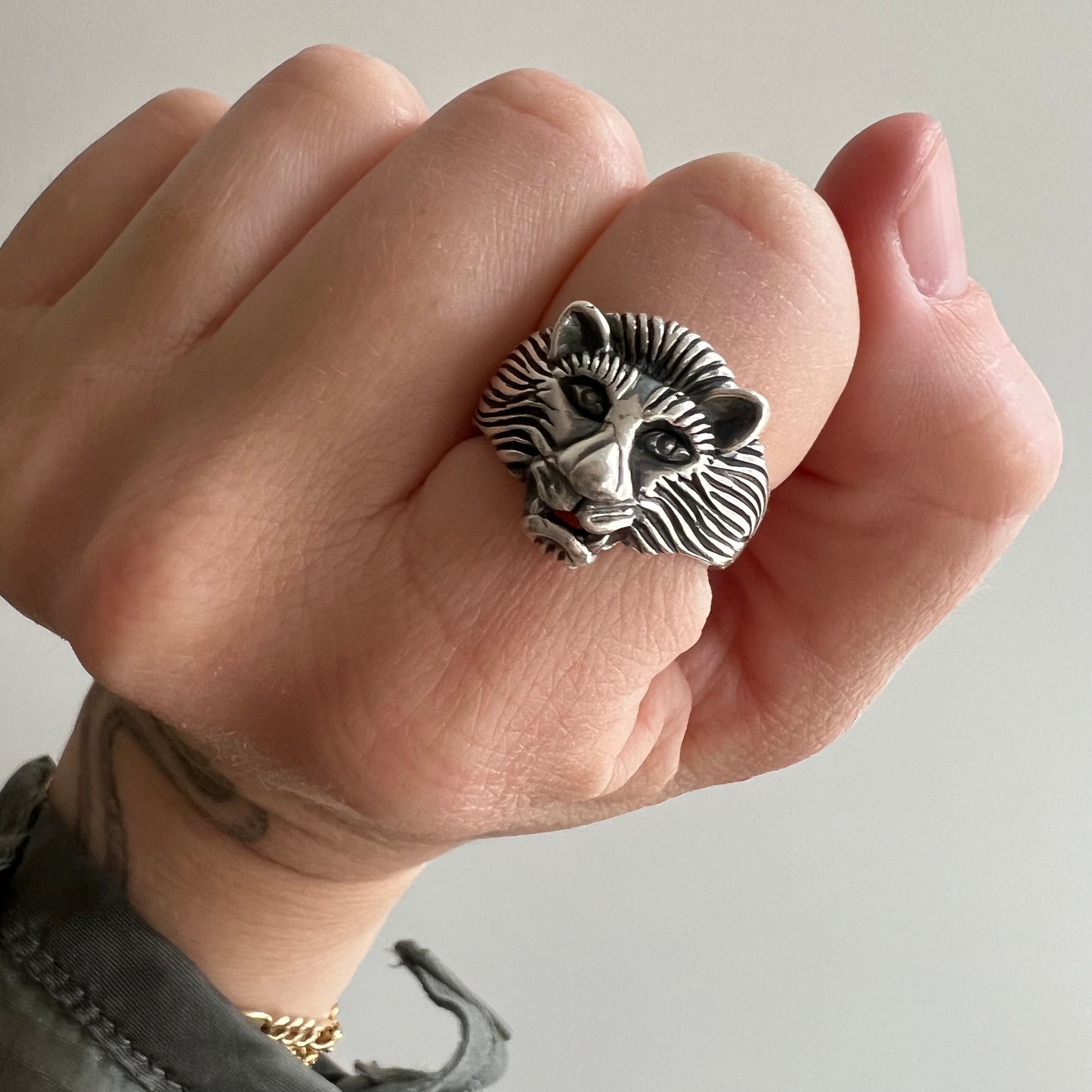 V I N T A G E // big cat grin / sterling silver lion ring / size 6