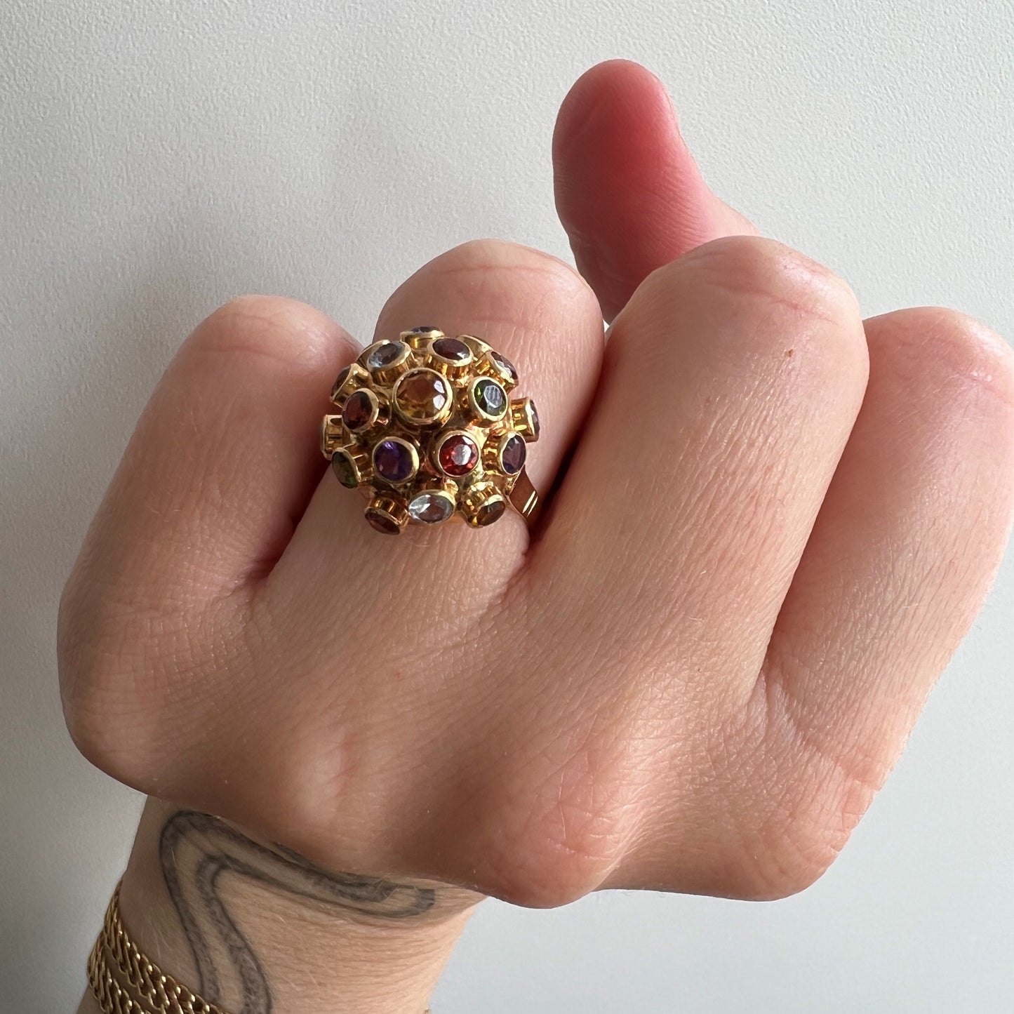 V I N T A G E // novel shapes / 18k Sputnik ring with semi precious stones and a citrine center stone // sizable - size 4.75