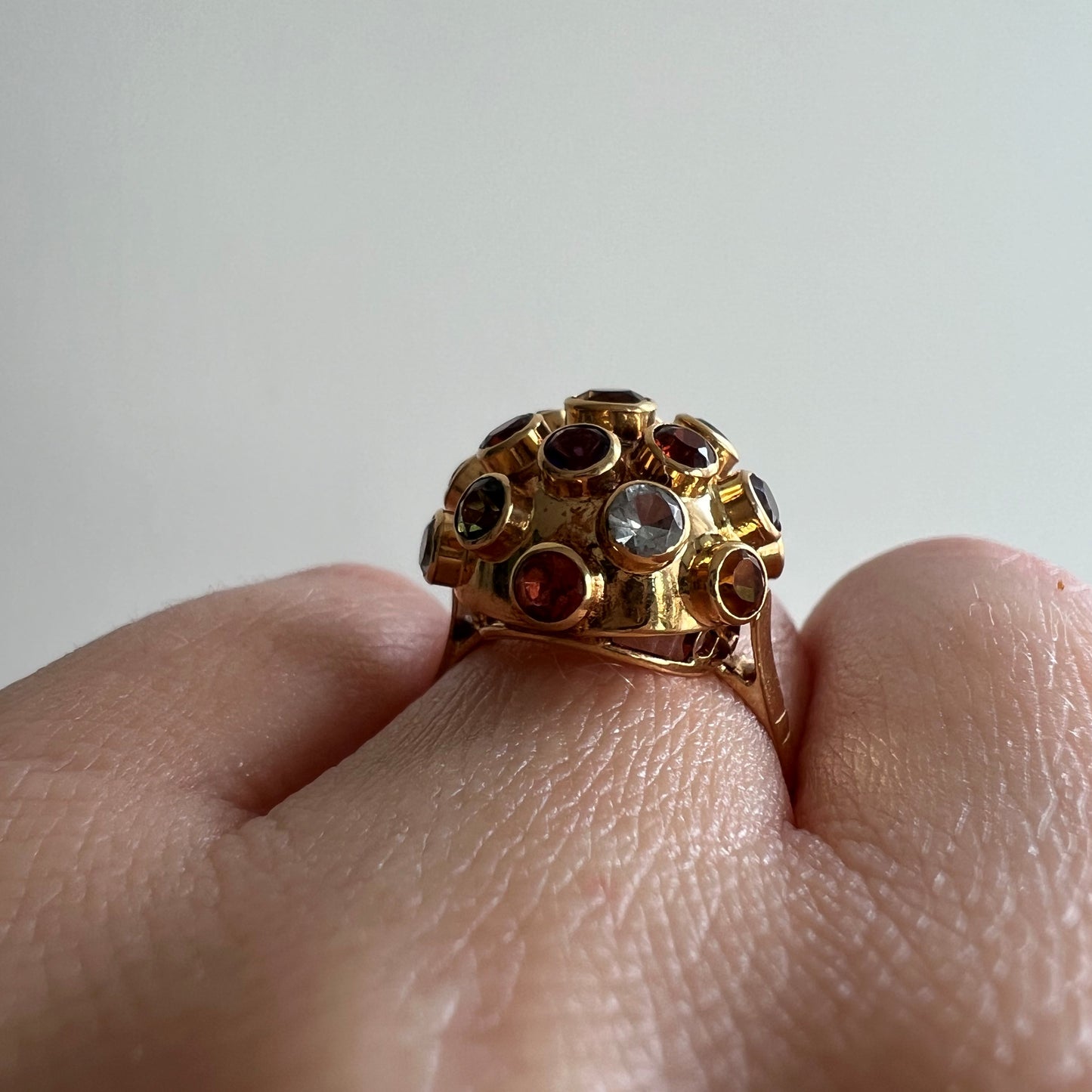 V I N T A G E // novel shapes / 18k Sputnik ring with semi precious stones and a citrine center stone // sizable - size 4.75