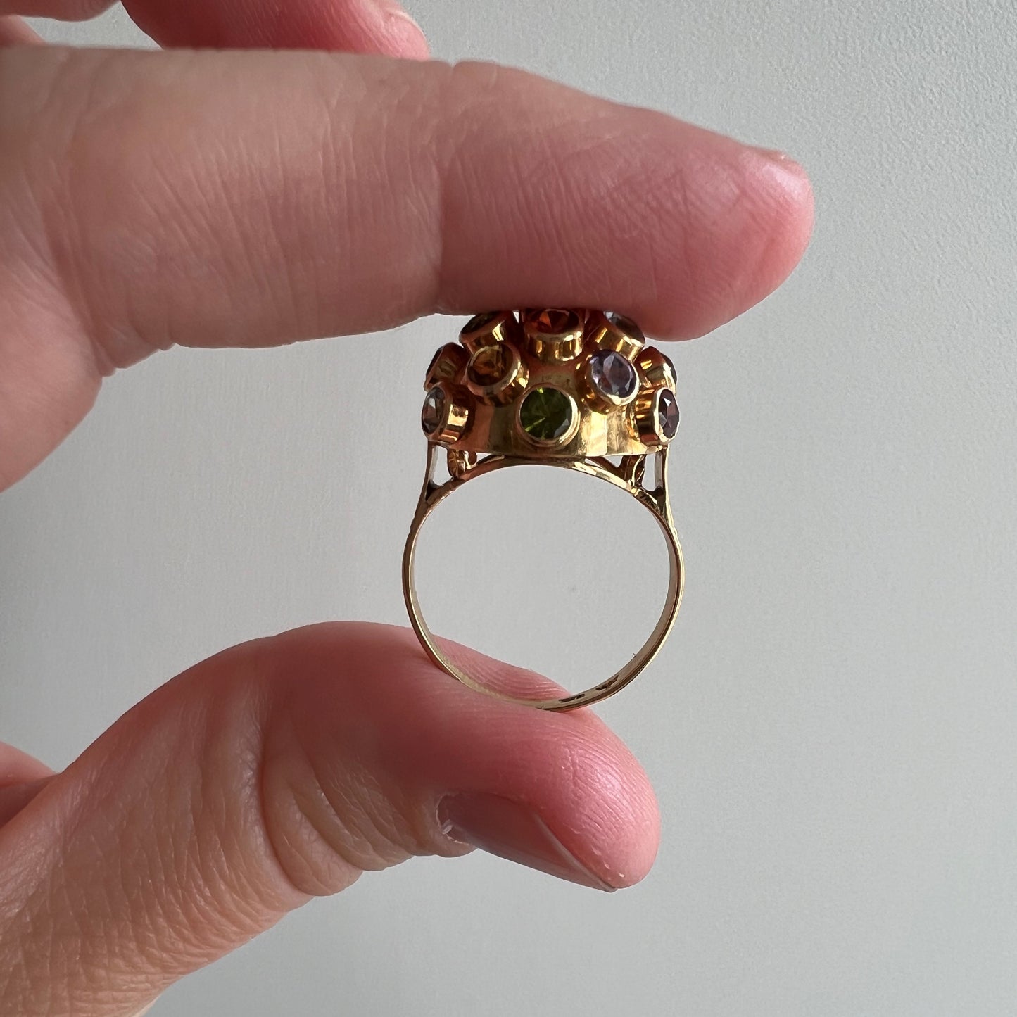 V I N T A G E // novel shapes / 18k Sputnik ring with semi precious stones and a citrine center stone // sizable - size 4.75